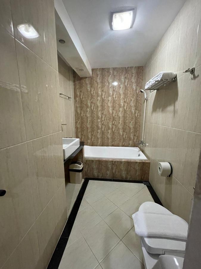 Grand Buana Lestari Hotel Padang  Exterior photo