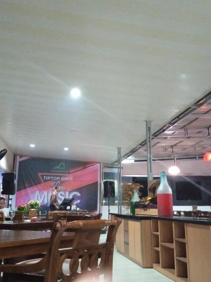 Grand Buana Lestari Hotel Padang  Exterior photo