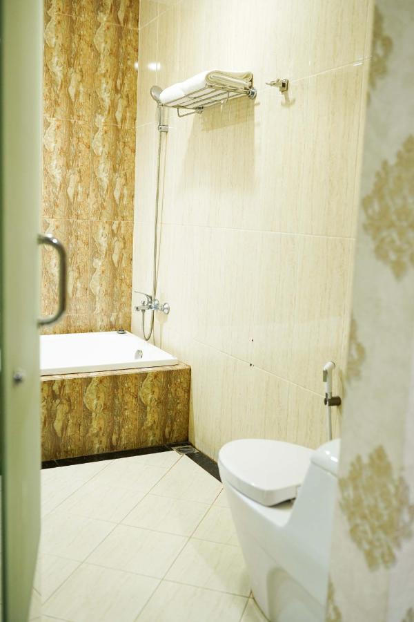 Grand Buana Lestari Hotel Padang  Exterior photo